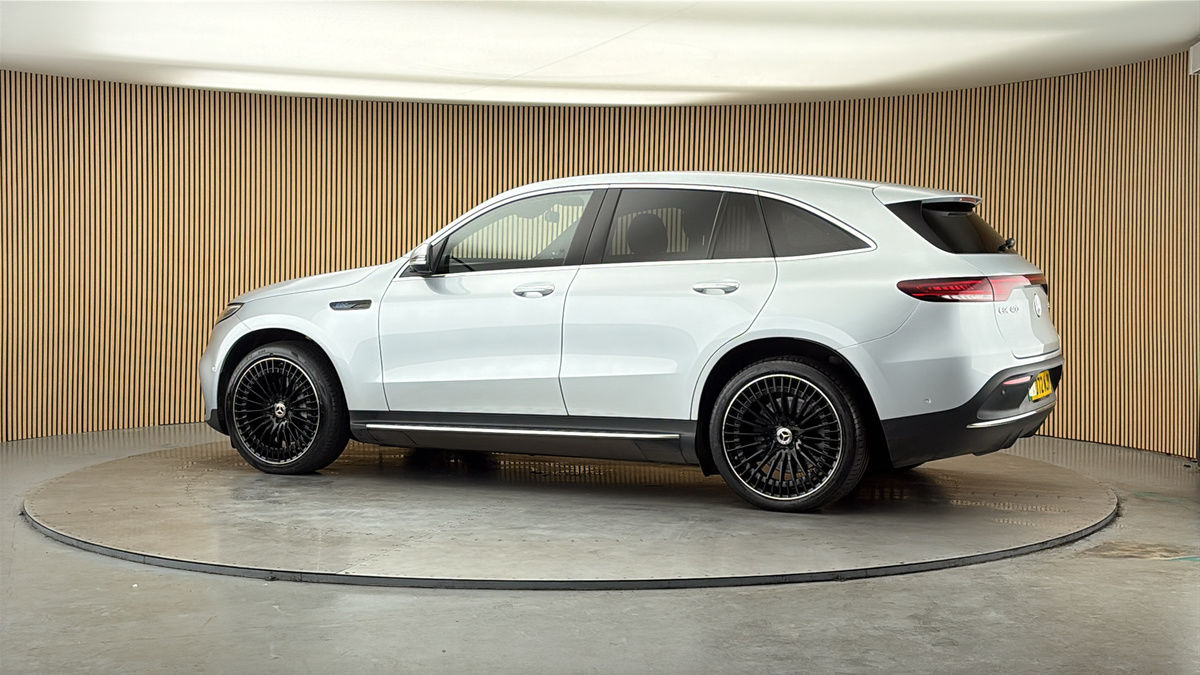 More views of Mercedes-Benz EQC