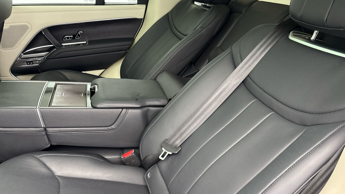 Land Rover Range Rover Image 9