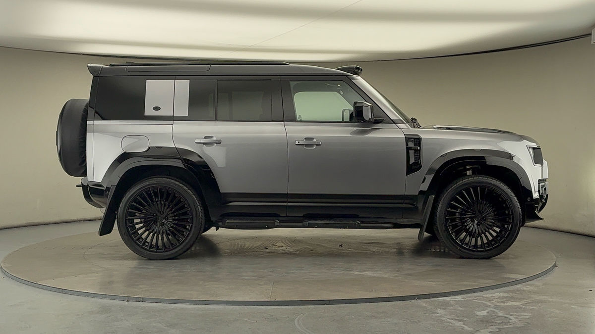 Land Rover Defender 110 Urban Image 16