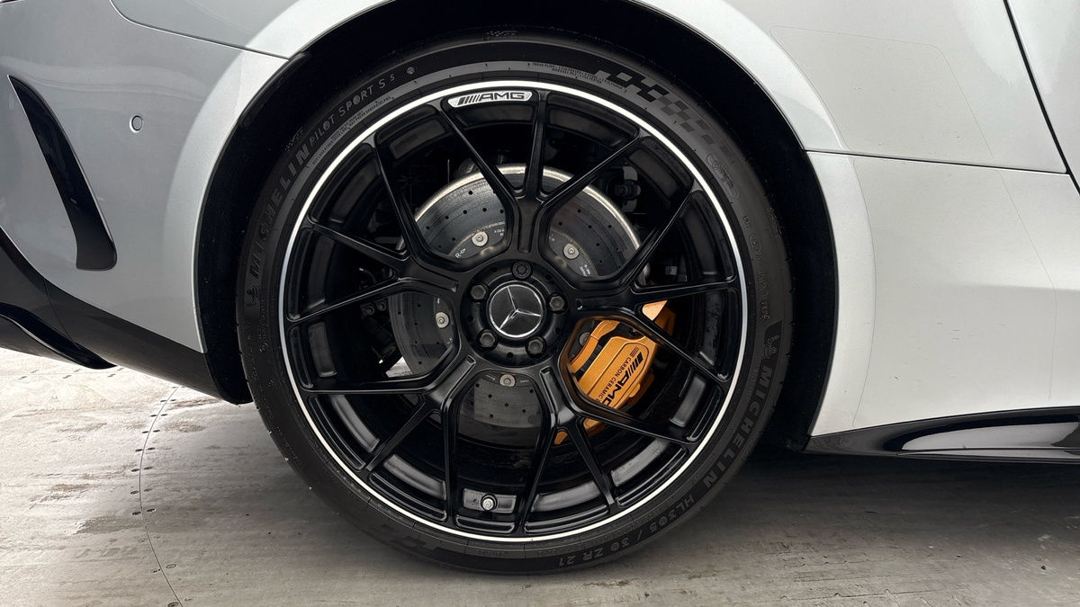 Mercedes-Benz AMG GT Image 10