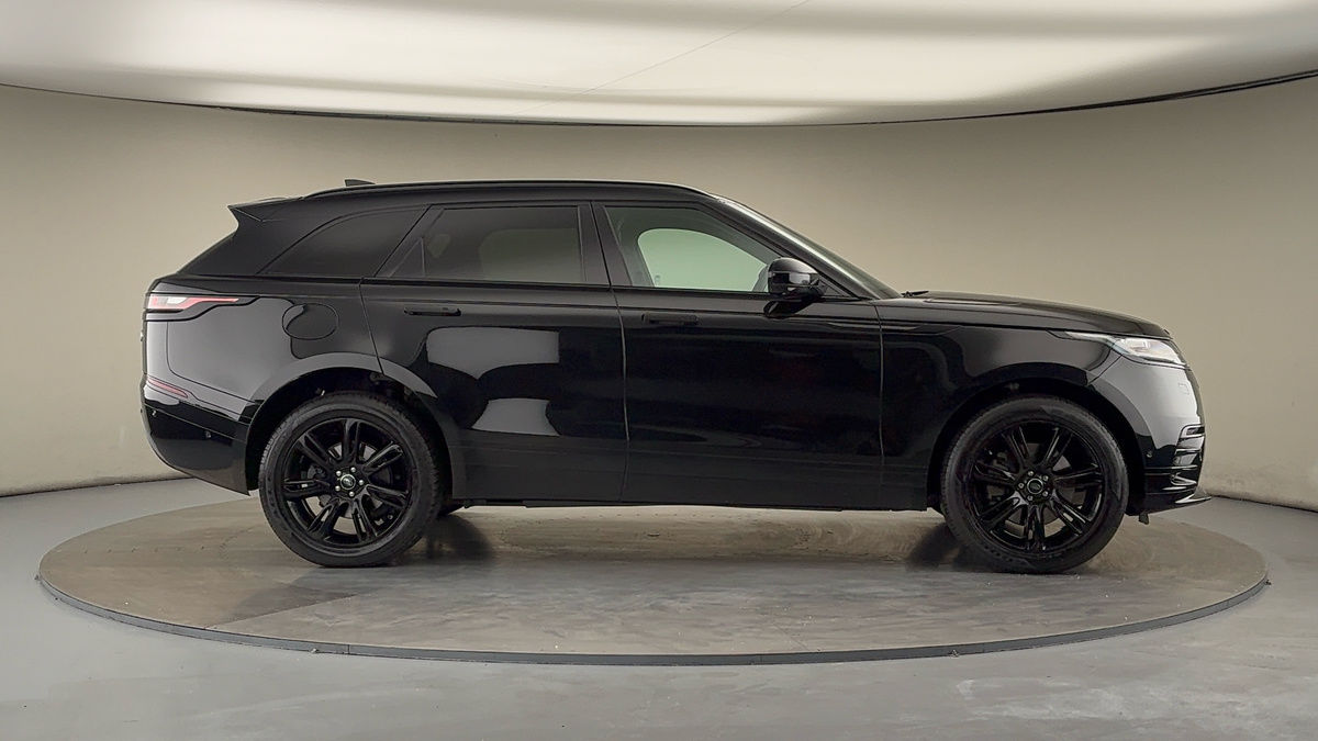 Land Rover Range Rover Velar Image 32
