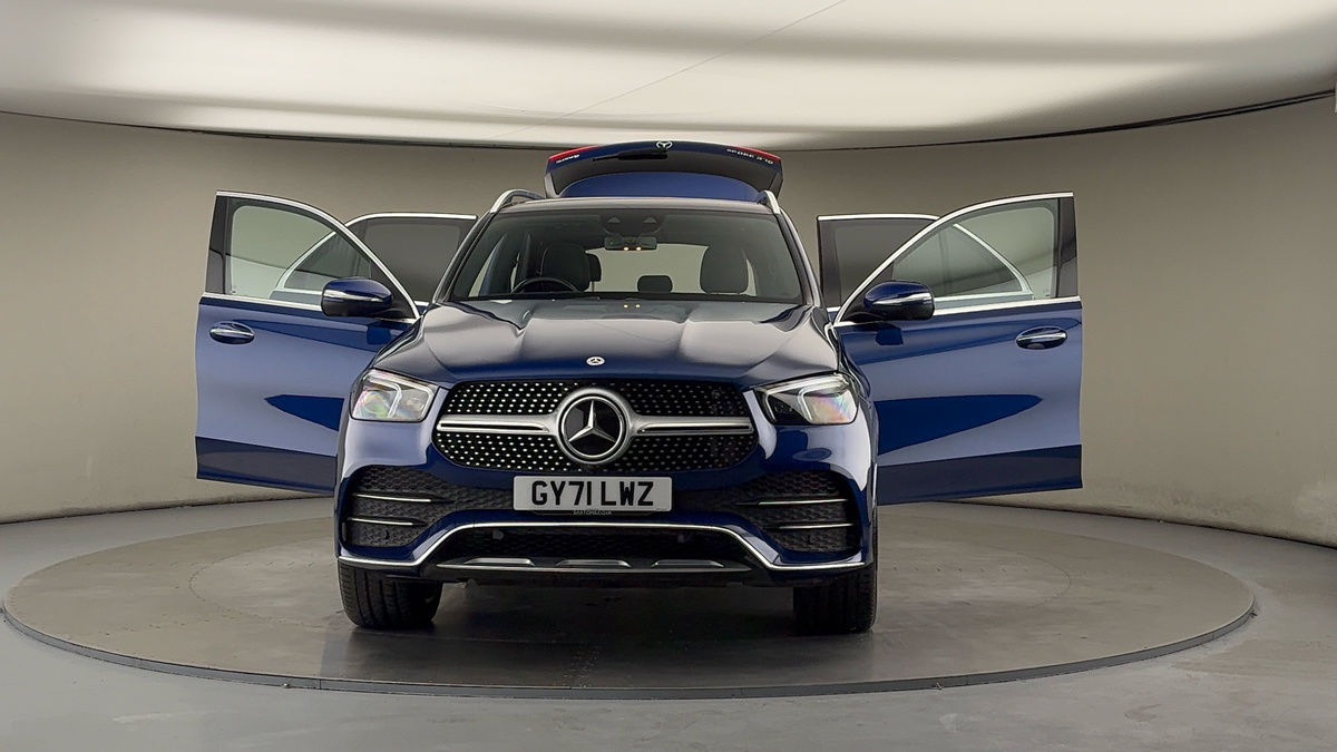 More views of Mercedes-Benz GLE