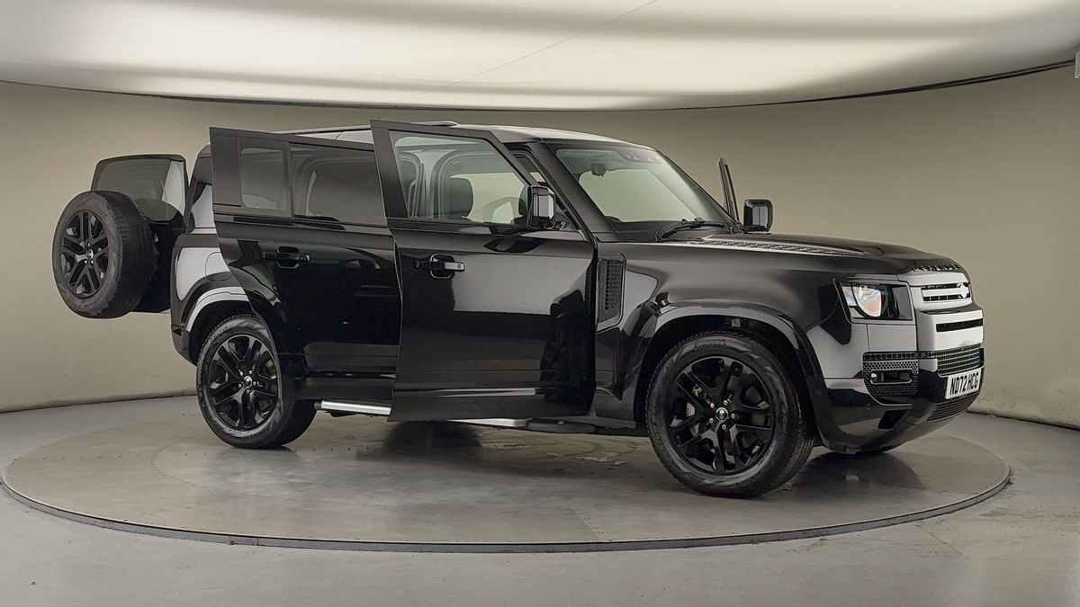 More views of Land Rover Defender 110