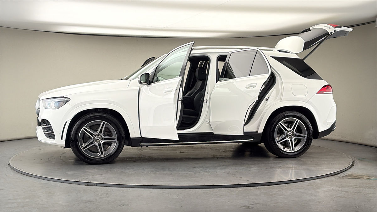 More views of Mercedes-Benz GLE