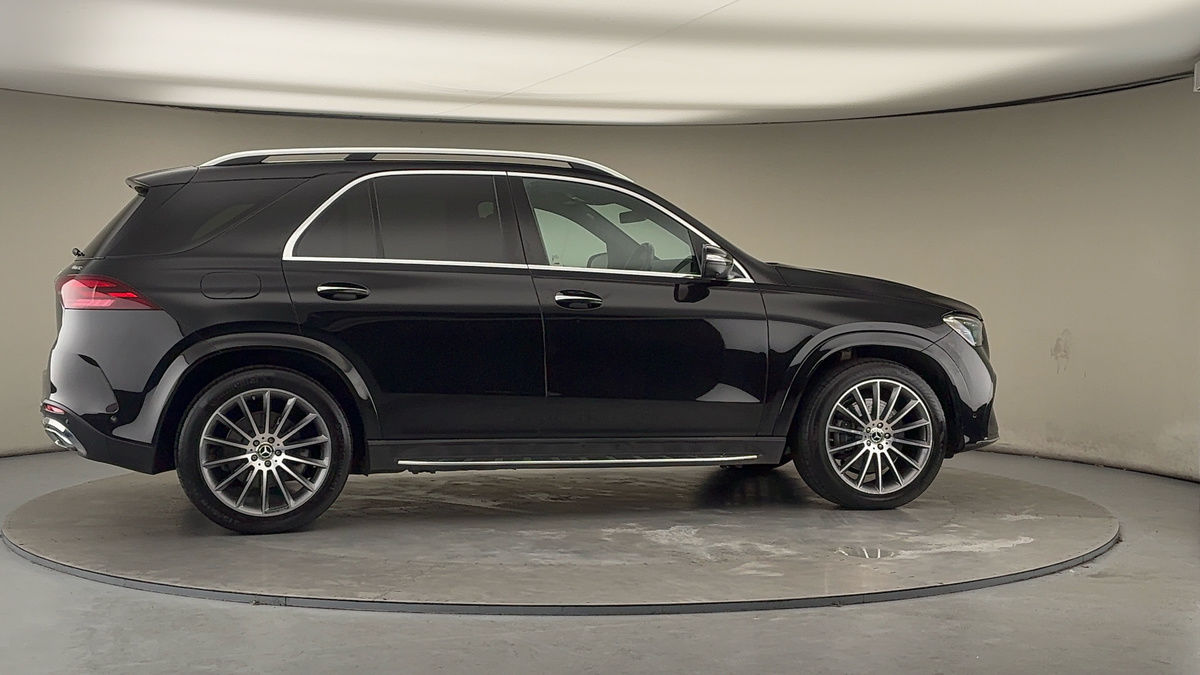 More views of Mercedes-Benz GLE