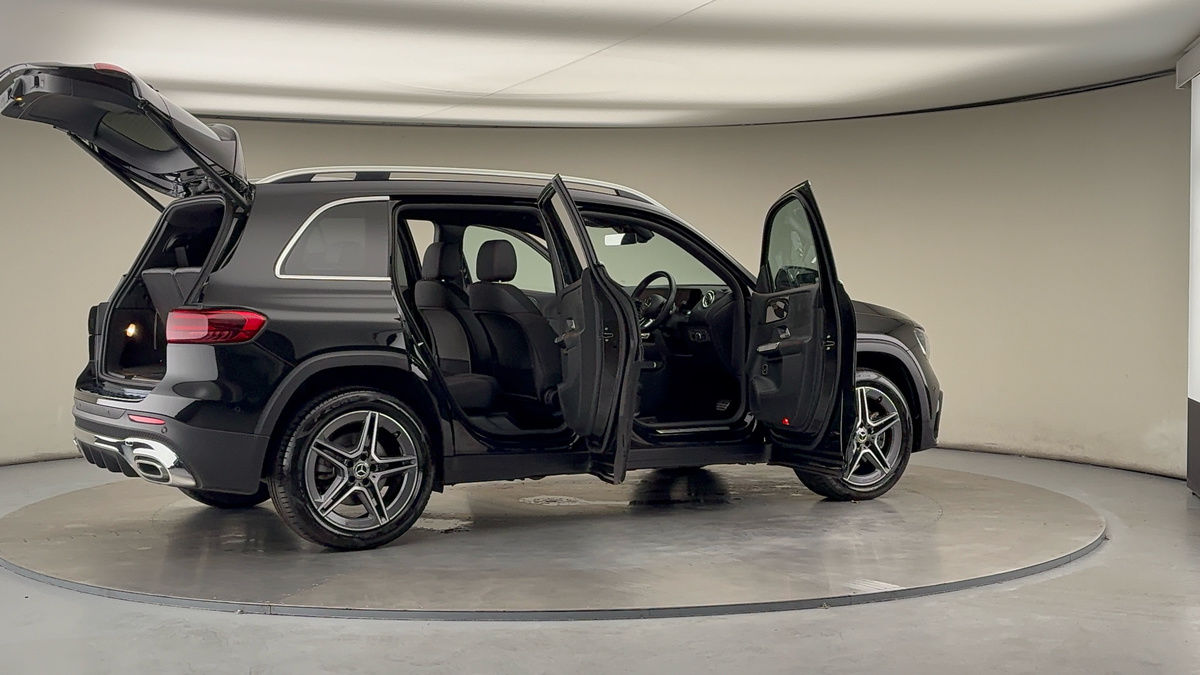 More views of Mercedes-Benz GLB