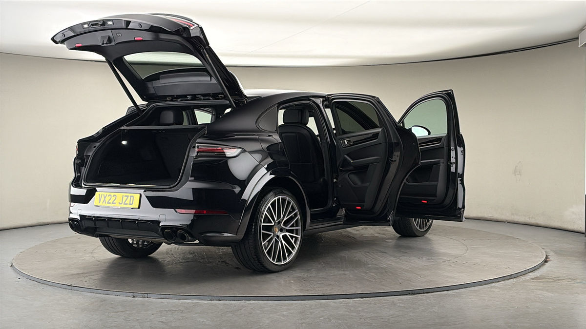 More views of Porsche Cayenne