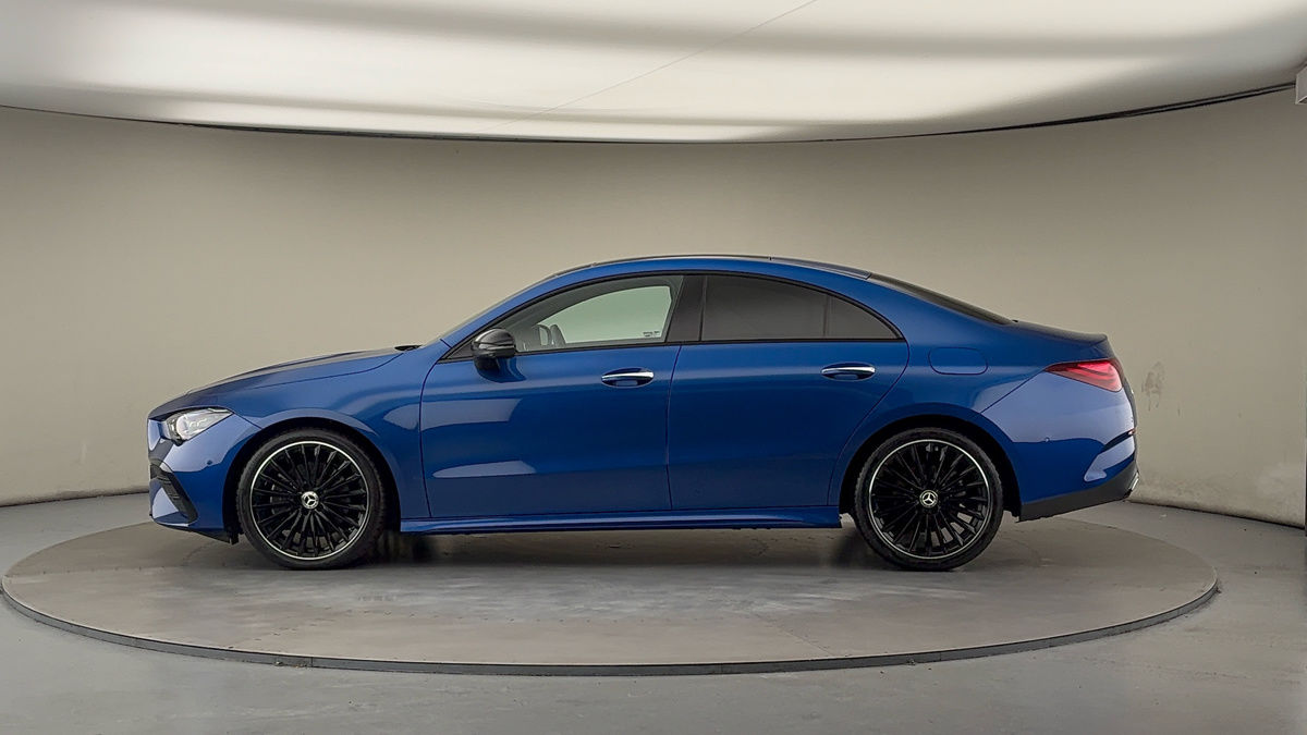 Mercedes-Benz CLA Image 15