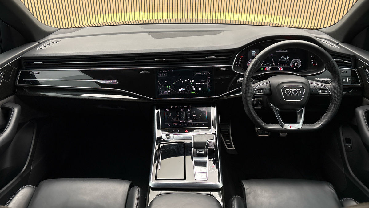 Audi Q8 Image 12