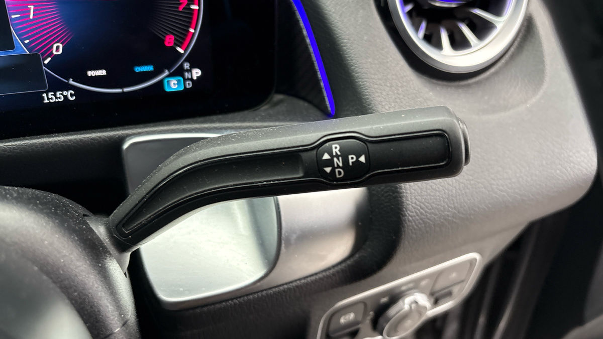 Mercedes-Benz GLB Image 6