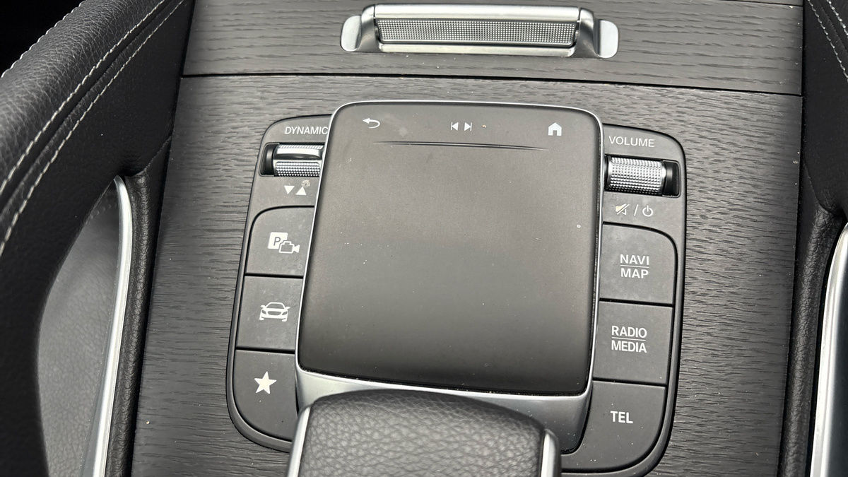 Mercedes-Benz GLE Image 32