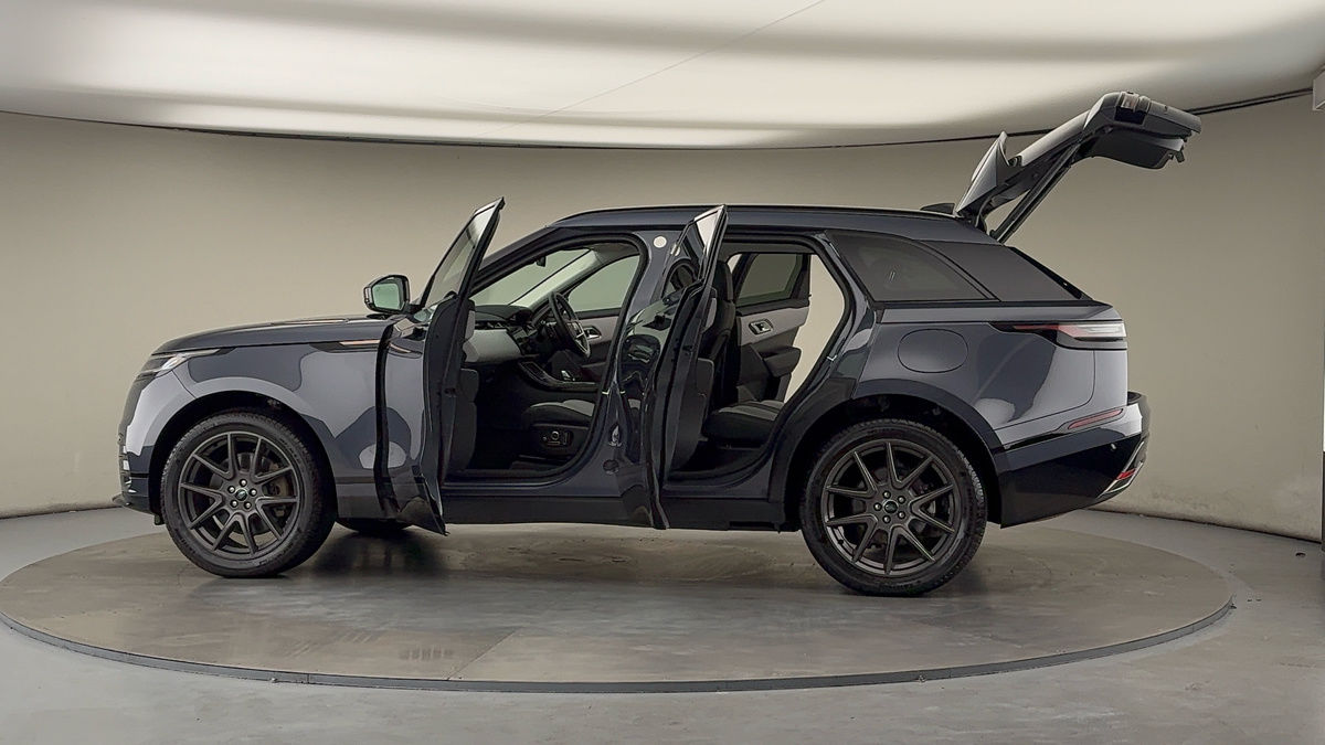 More views of Land Rover Range Rover Velar