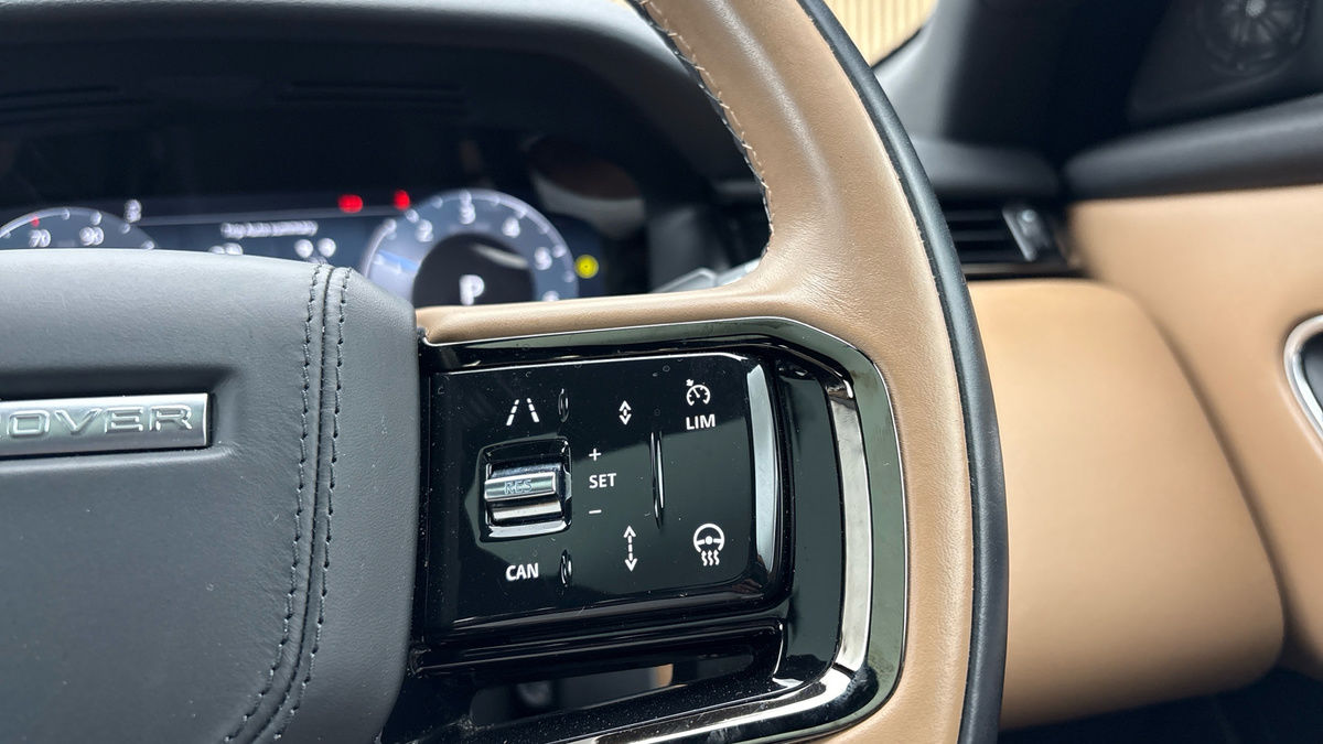 Land Rover Range Rover Velar Image 14