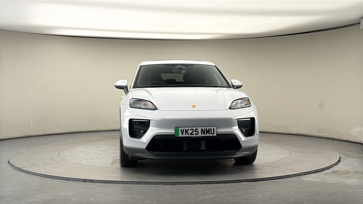 More views of Porsche Macan