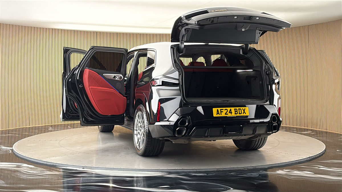 More views of BMW XM