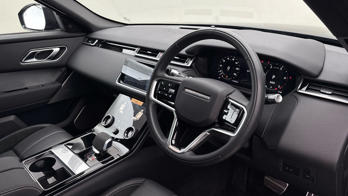 Land Rover Range Rover Velar Image 5