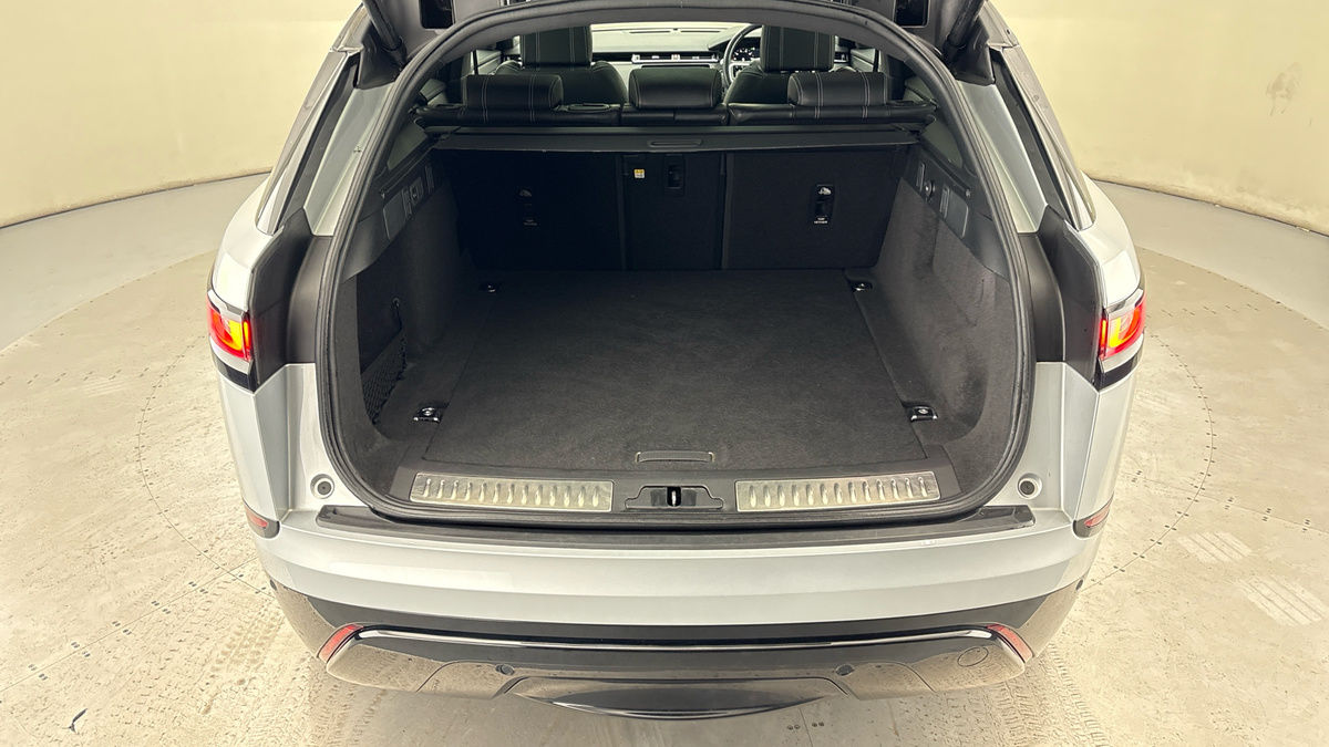 Land Rover Range Rover Velar Image 11