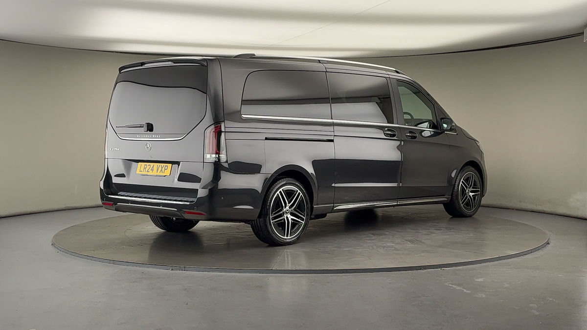 Mercedes-Benz V Class Image 21