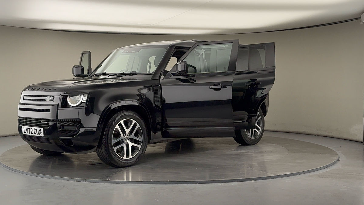 More views of Land Rover Defender 110