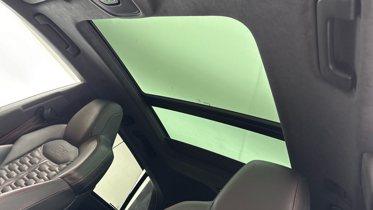 Audi RSQ8 Image 6