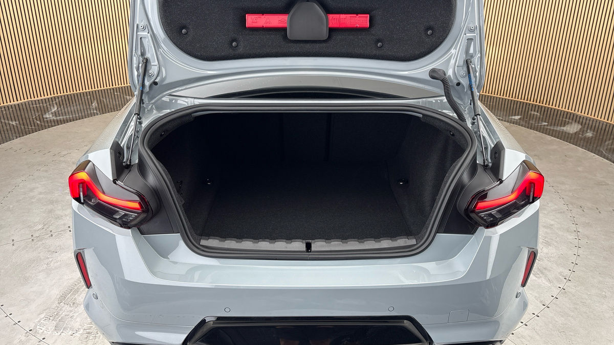 BMW 2 Series Image 11