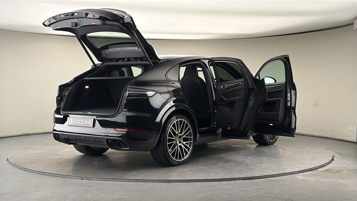 More views of Porsche Cayenne