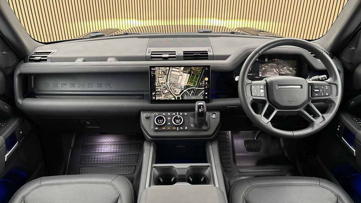 Land Rover Defender 110 Urban Image 12