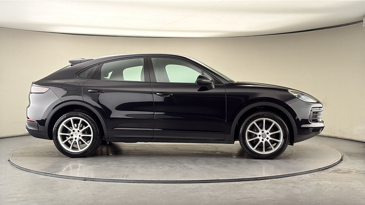 More views of Porsche Cayenne