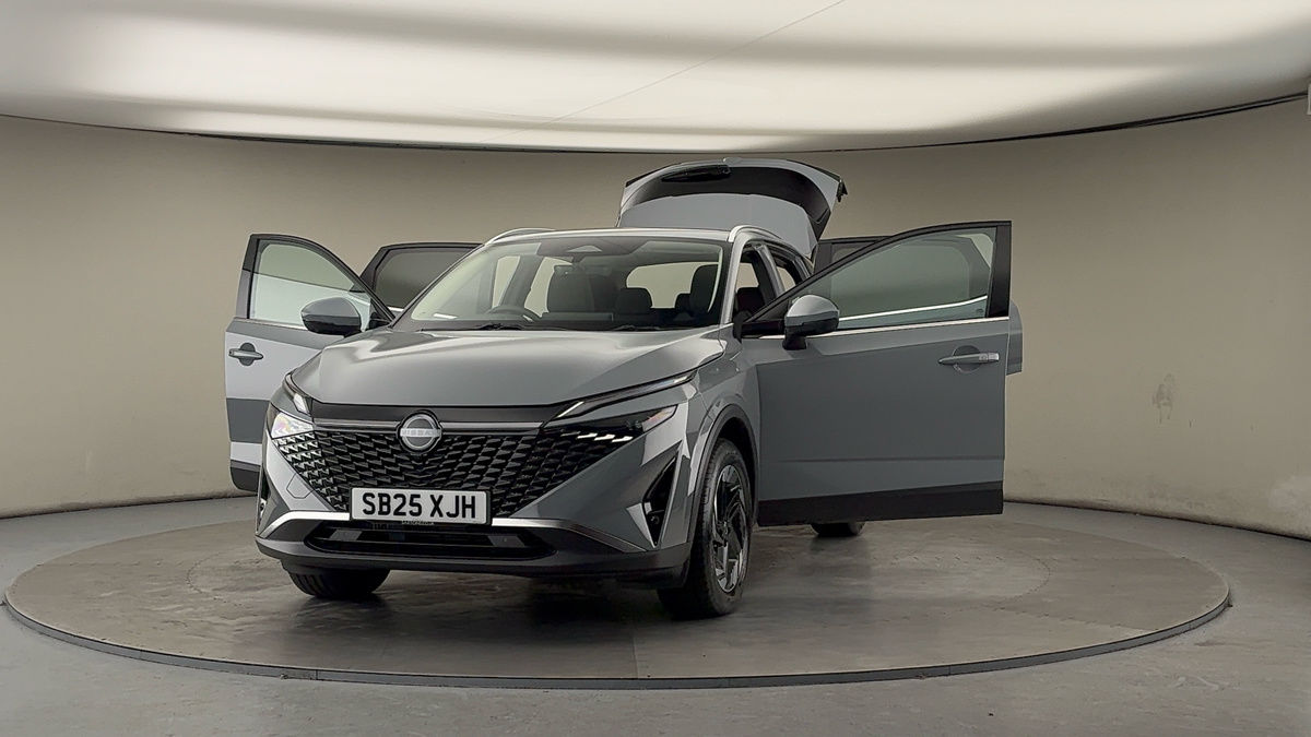 More views of Nissan Qashqai