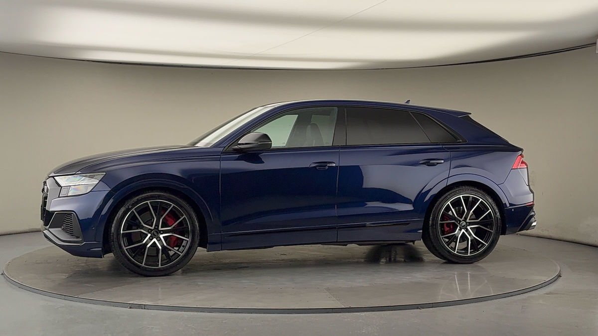 More views of Audi SQ8