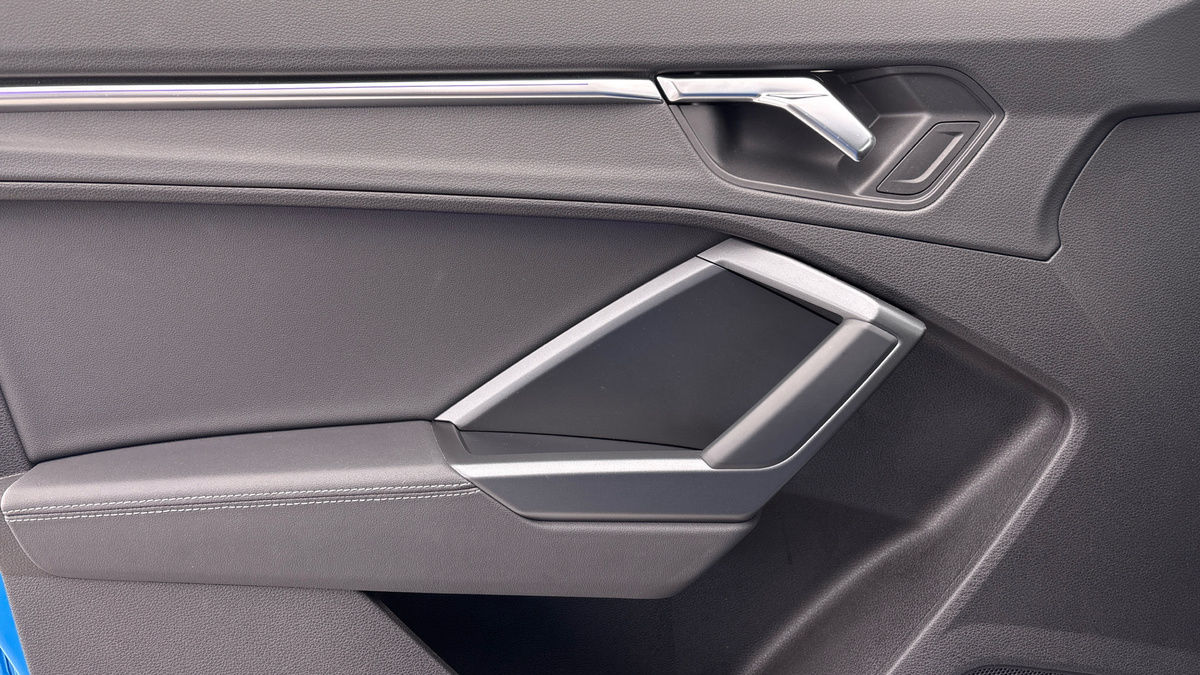 Audi Q3 Image 37