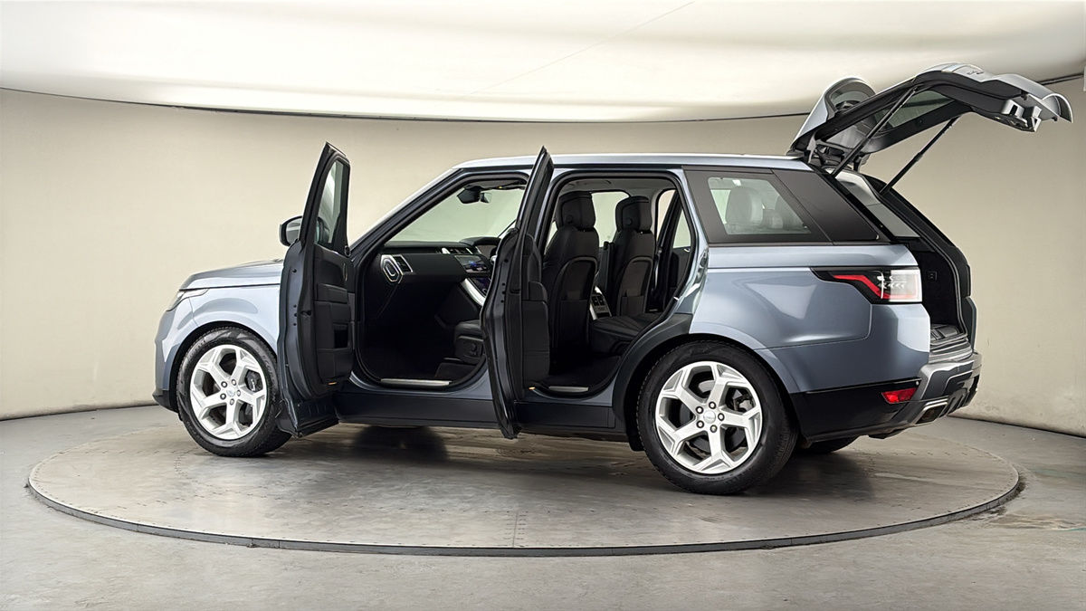 More views of Land Rover Range Rover Sport