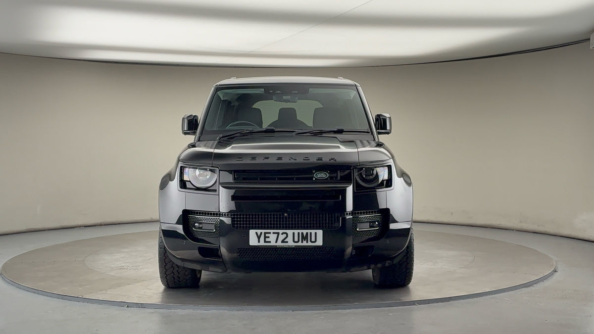 Land Rover Defender 110 Image 3