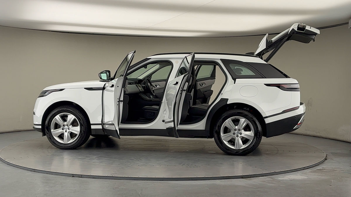 More views of Land Rover Range Rover Velar