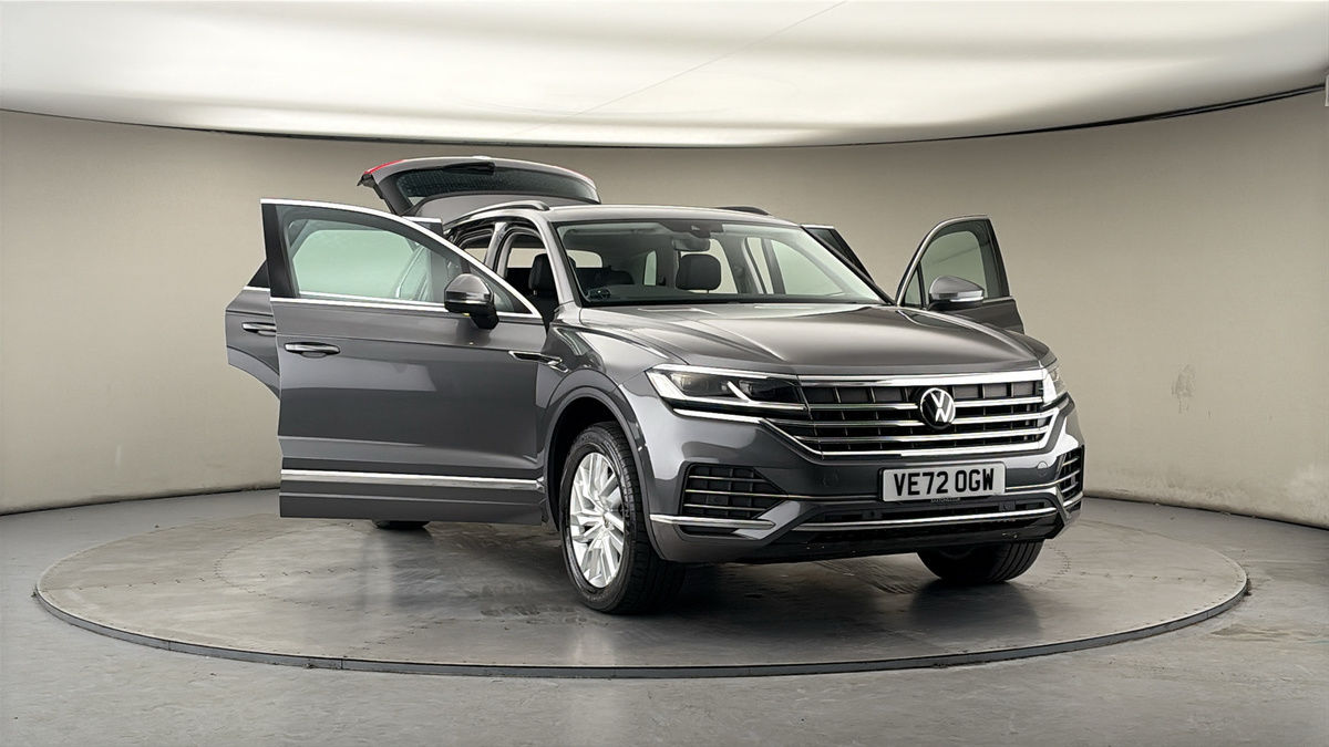 More views of Volkswagen Touareg