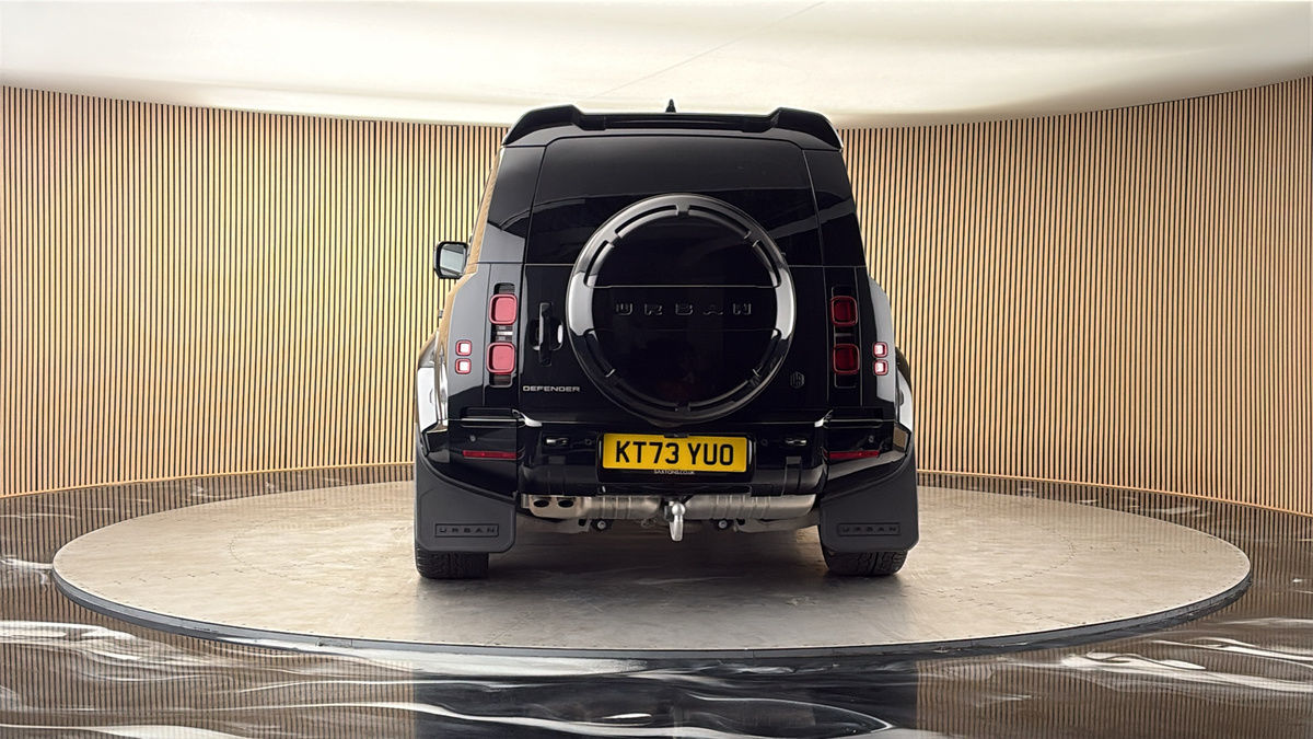 More views of Land Rover Defender 110