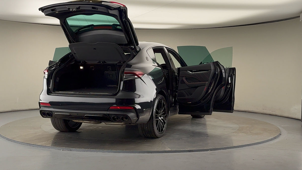 More views of Maserati Levante
