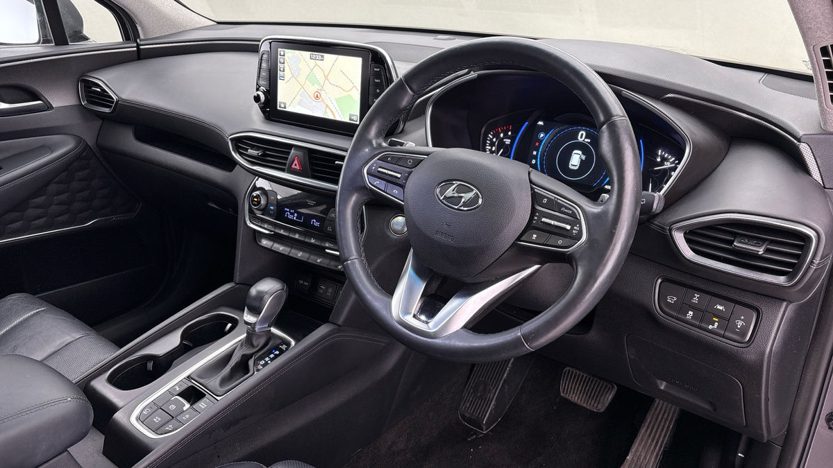Hyundai Santa Fe Image 5