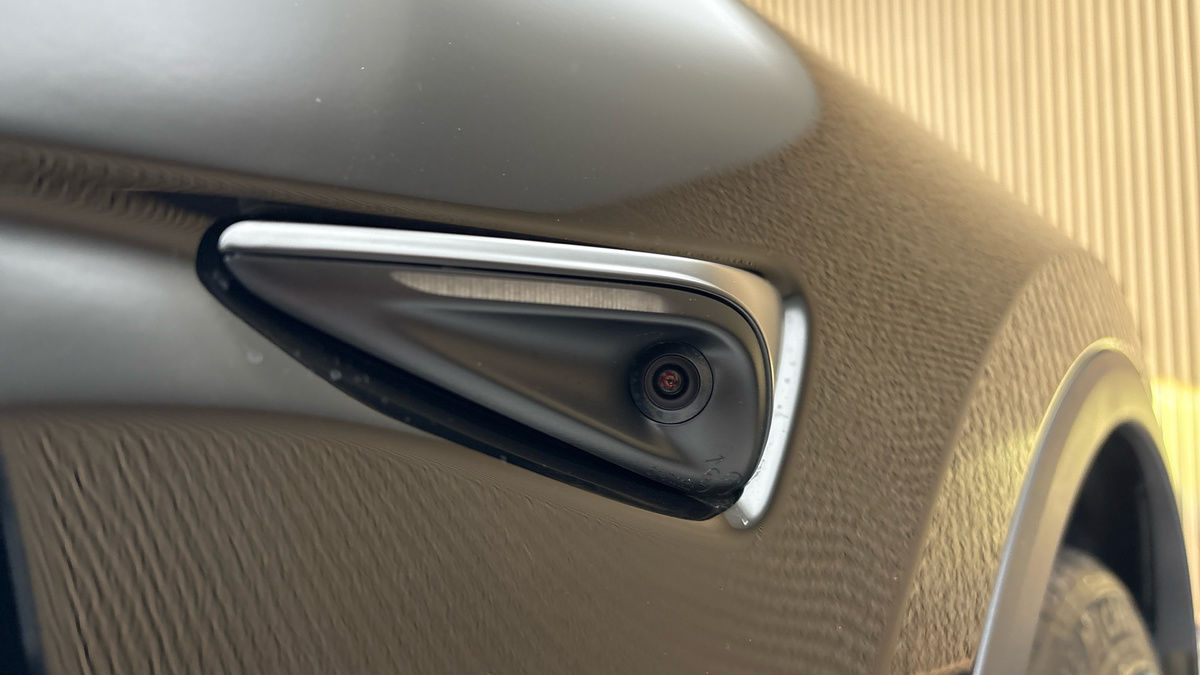 Tesla Model Y Image 39