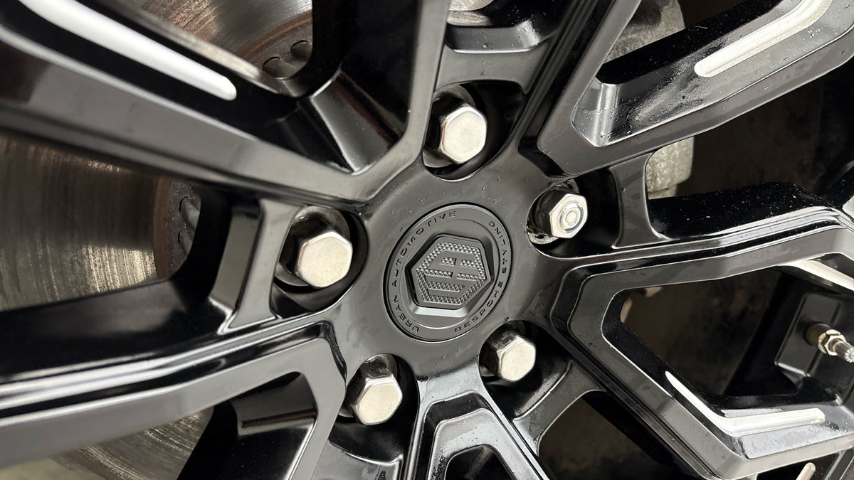 Land Rover Defender 110 Urban Image 28