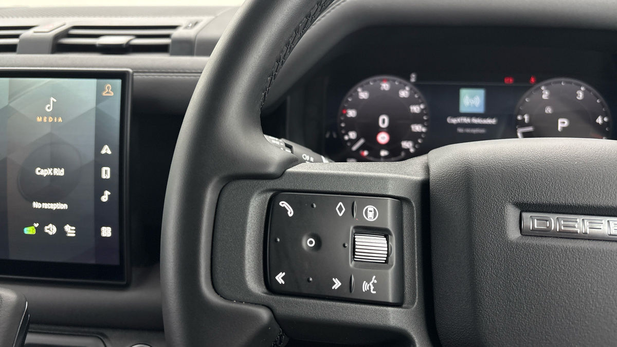 Land Rover Defender 110 Urban Image 13