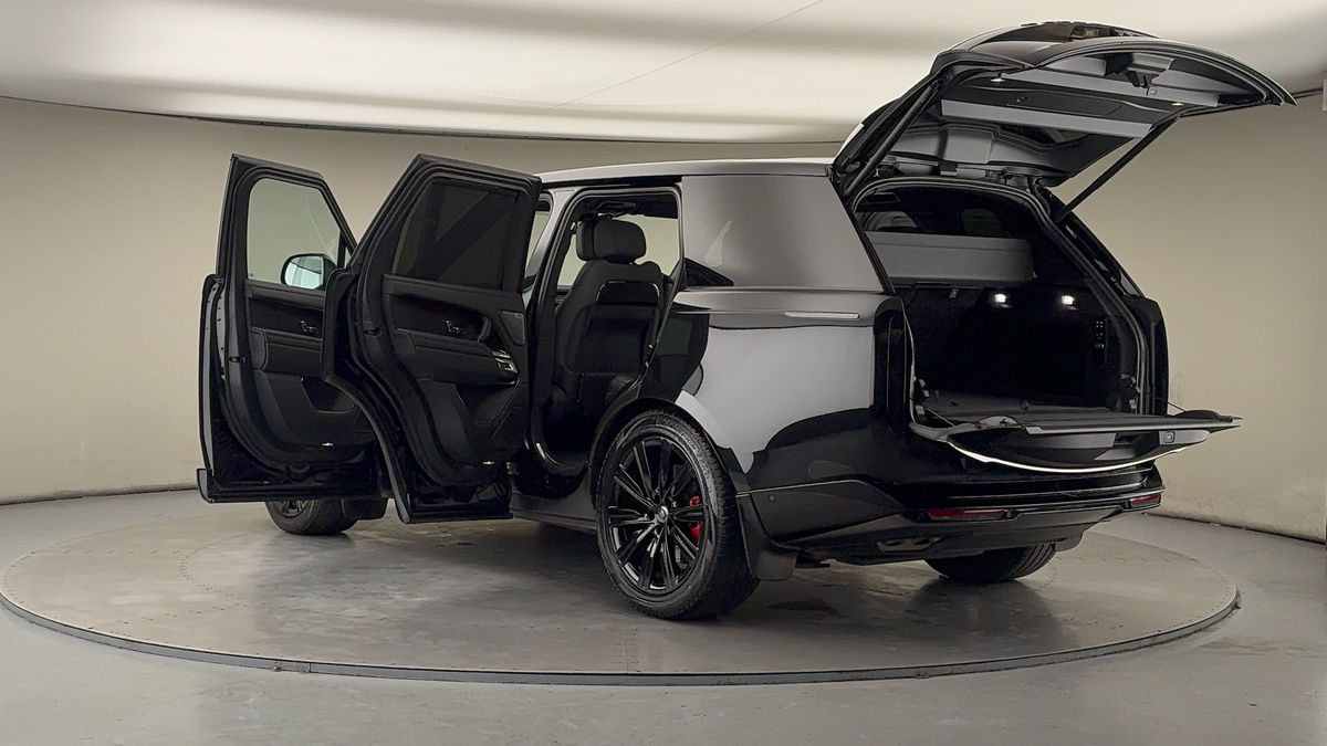 More views of Land Rover Range Rover