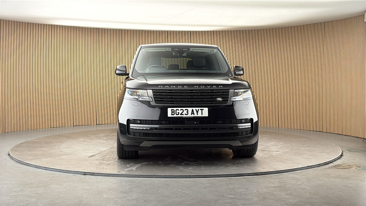 More views of Land Rover Range Rover