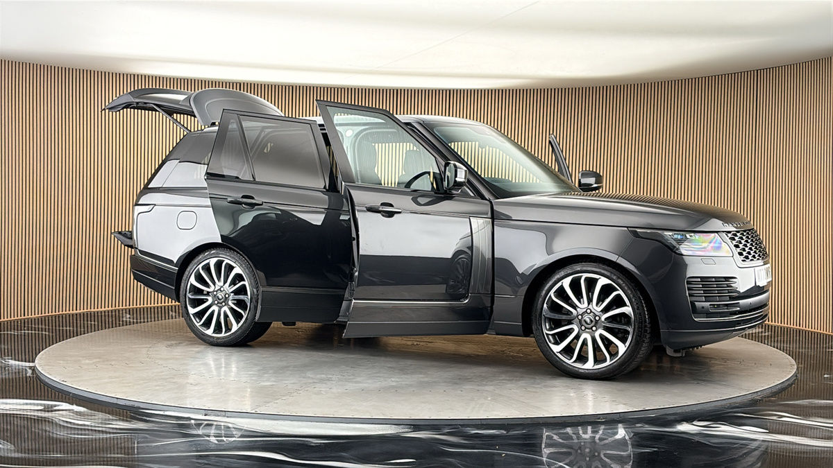 More views of Land Rover Range Rover