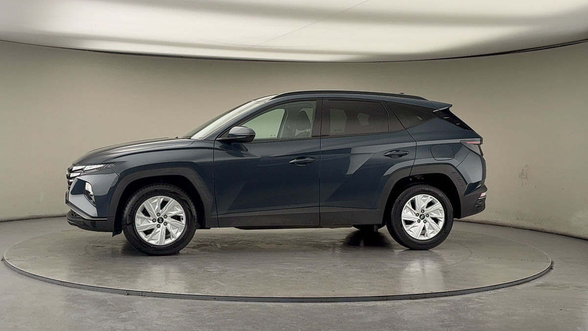 More views of Hyundai TUCSON