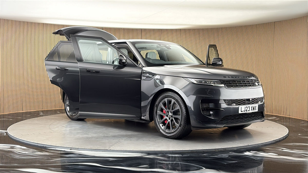 More views of Land Rover Range Rover Sport