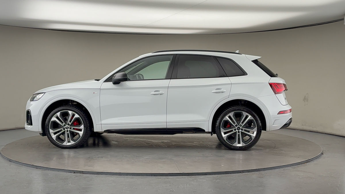 More views of Audi Q5