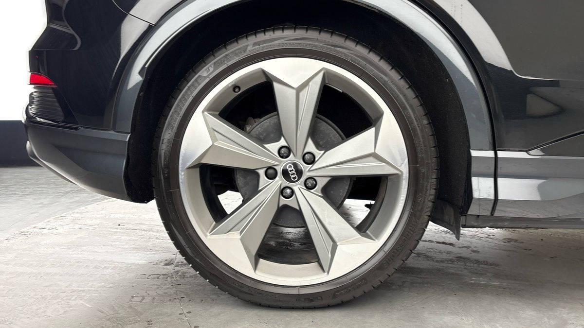 Audi Q4 e-tron Image 11