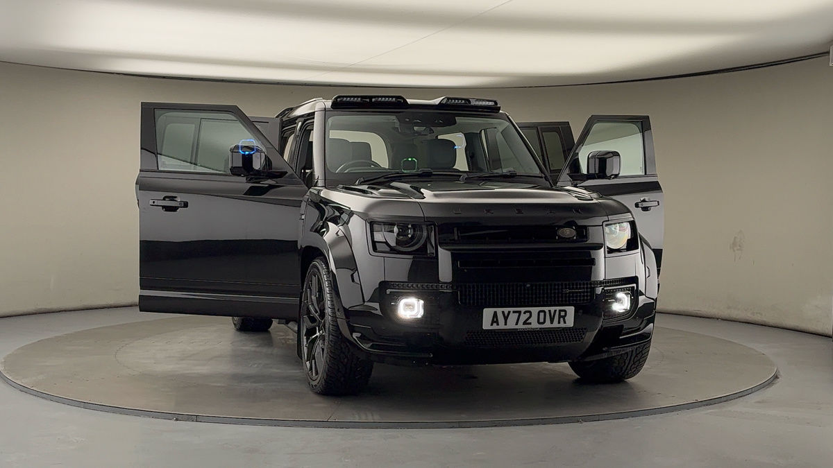 More views of Land Rover Defender 110