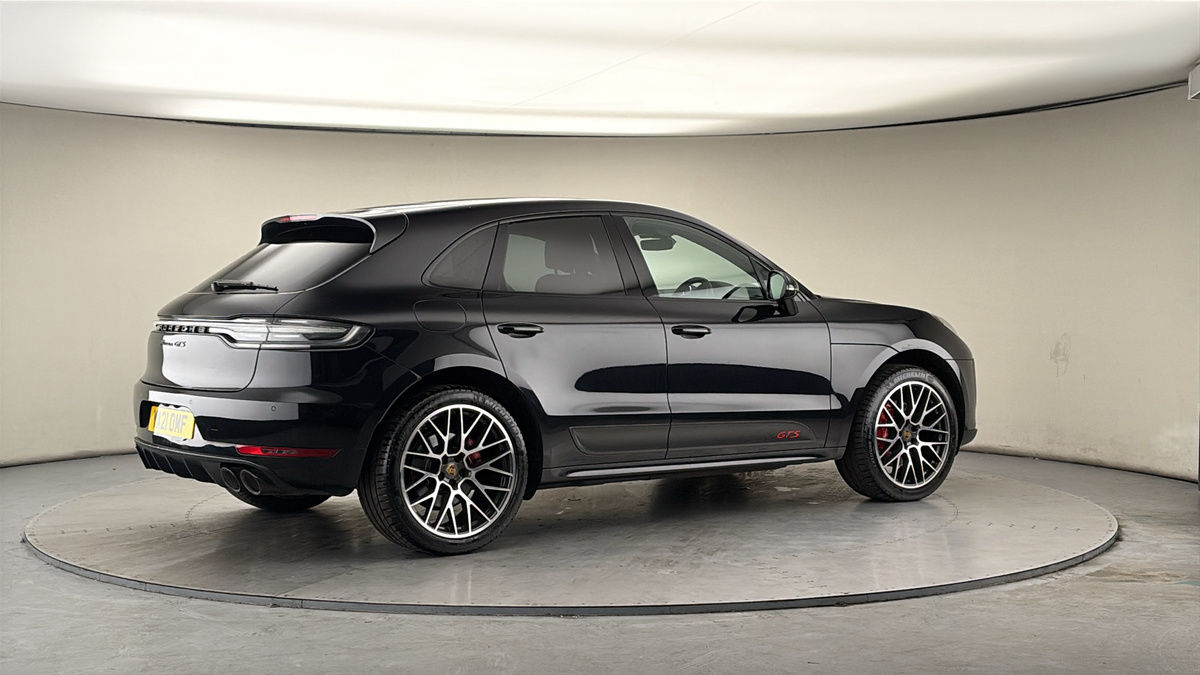 More views of Porsche Macan